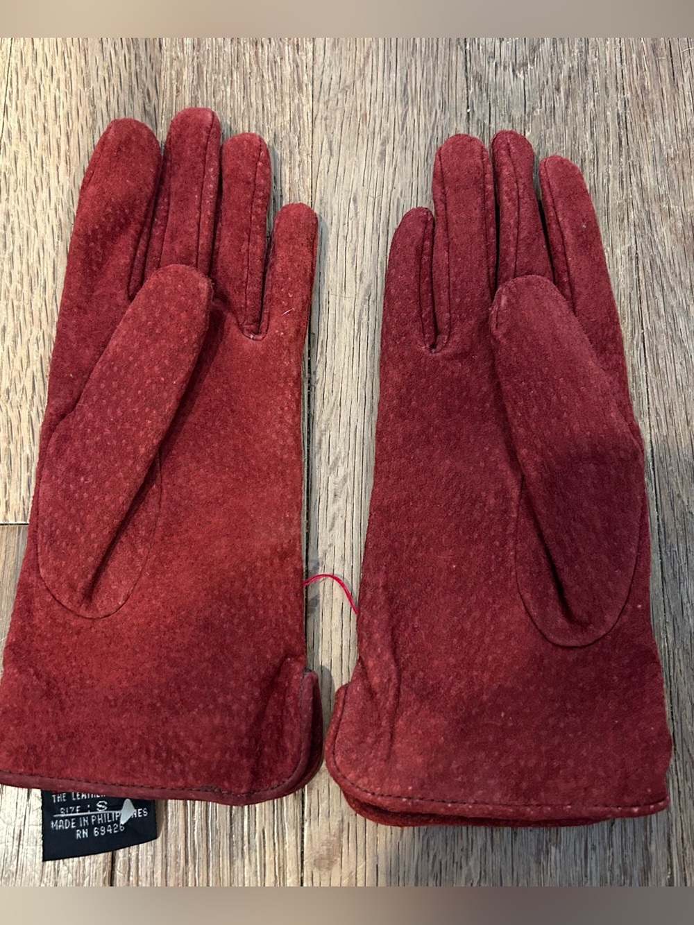 NWOT Vintage 90’s Wilson’s Leather Burgundy Red Driving Gloves
